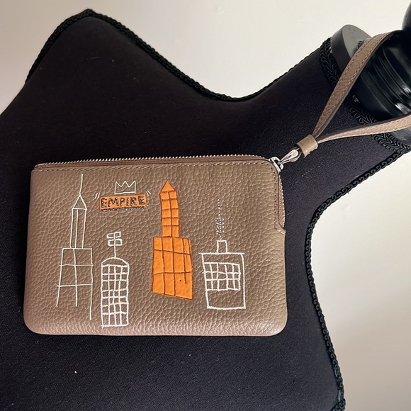 SET NWTs Coach X Jean Michel Basquiat Mecca Leather Hexagonal Crossbody Wristlet - Picture 3 of 9